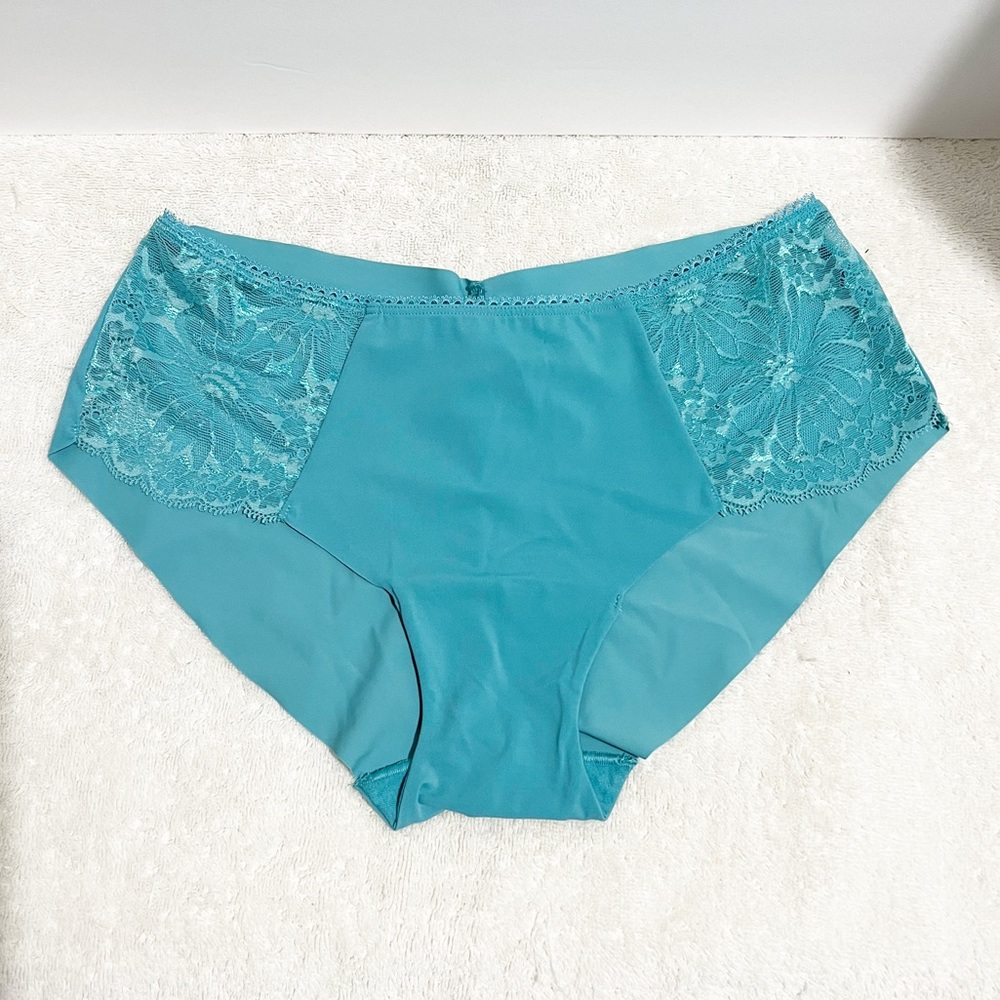 NWT! [Victoria Secret] Sexy Teal Lacey Seamless Panty Hiphugger/Hipster Large
